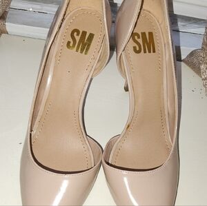SM New York Nude Patent Pointed-Toe Pumps